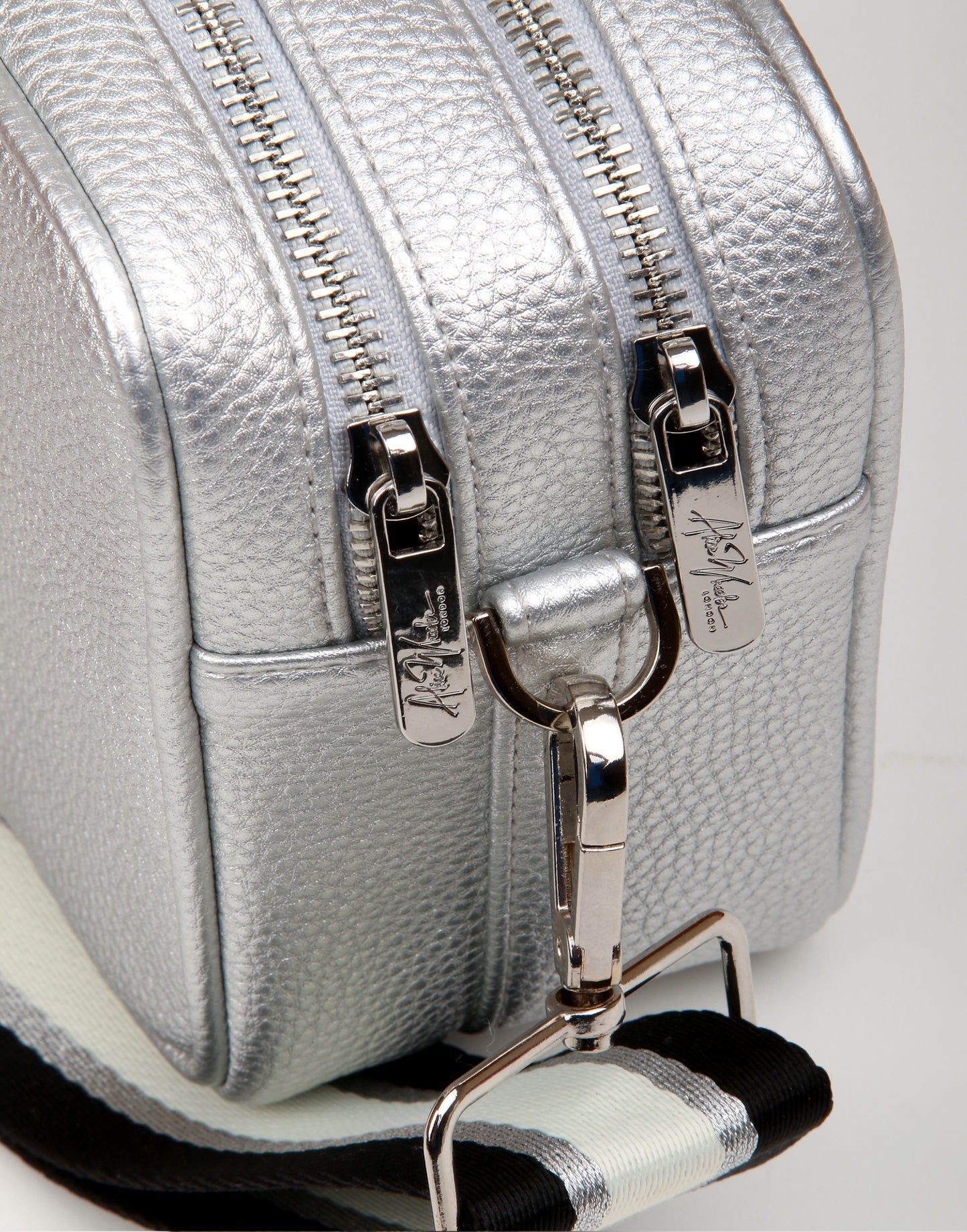 Soho Crossbody Bag - Silver