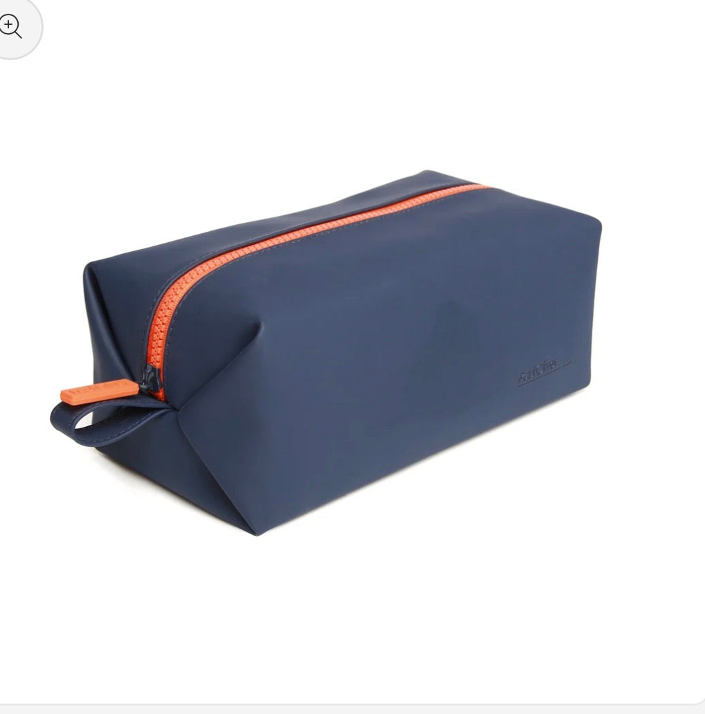 Mens Luxury Soft Touch Zip Wash Bag Navy Blue