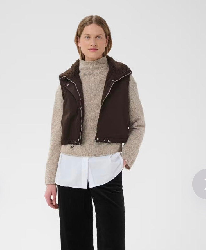Cathlin Cropped Reversible Teddy Gilet with High Collar -Brown