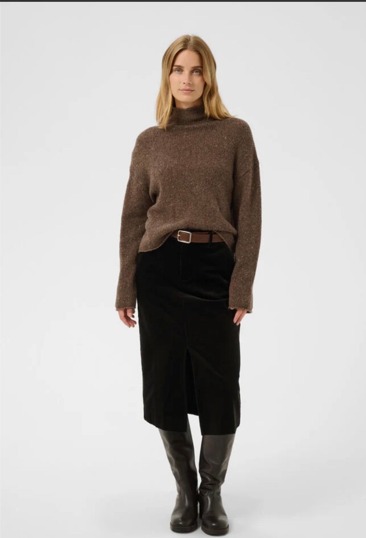 Charnelly Pullover - Brown