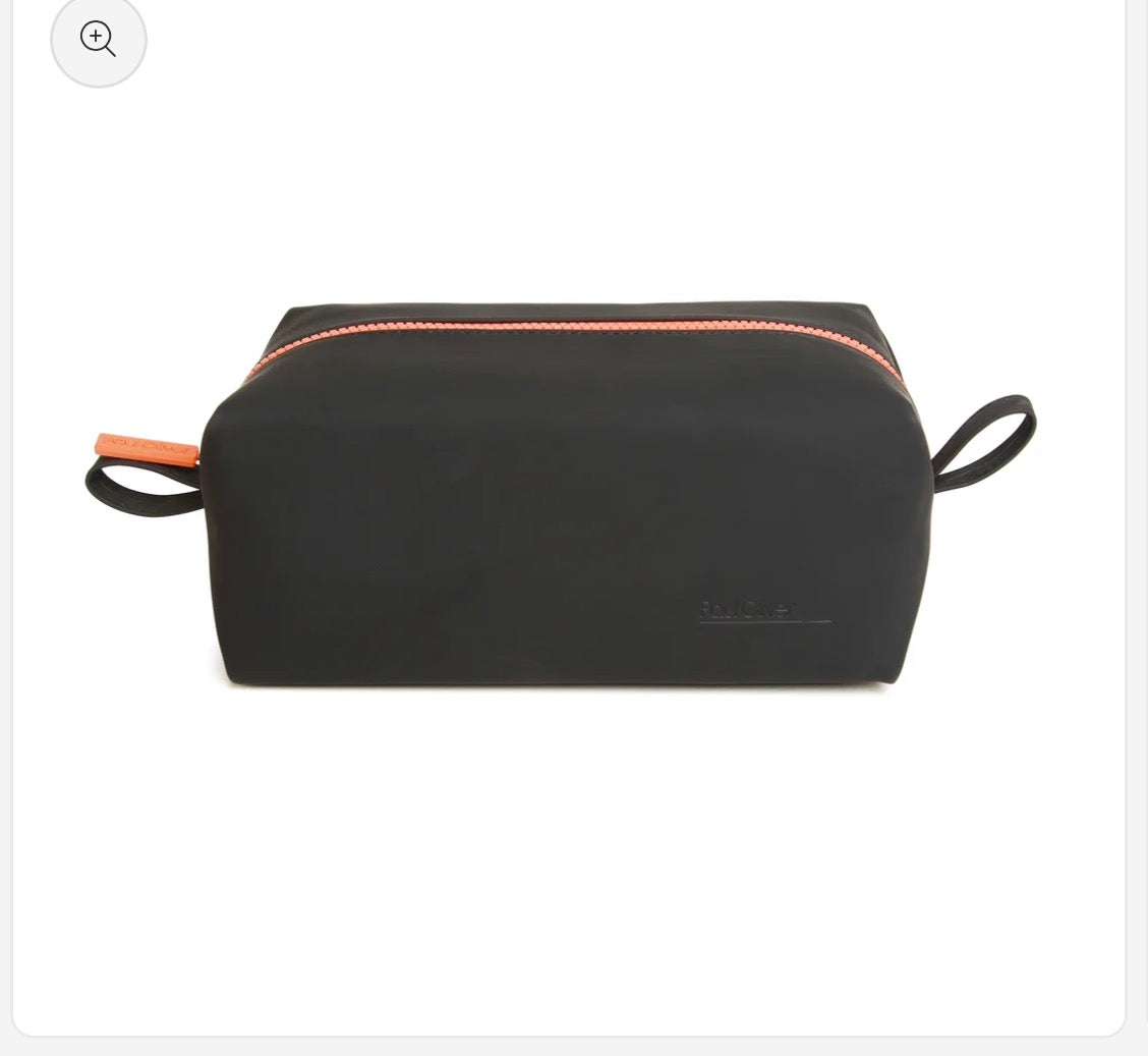 Mens Luxury Soft Touch Zip Wash Bag Black